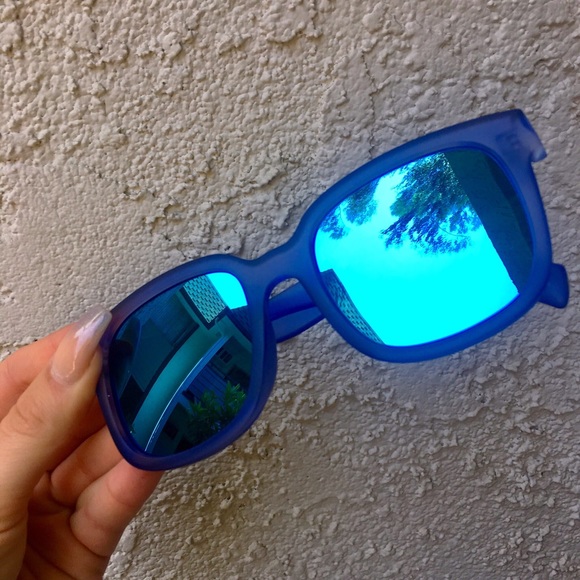 "Summers" 🌈 - Picture 4 of 7